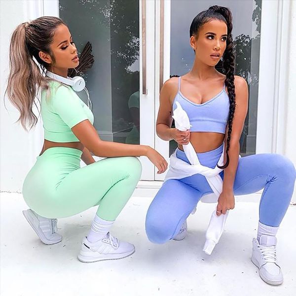 yoga outfits seamless sport wear women set fitness clothing crop bra high waist legging 2 pieces workout gym outfit1, White;red
yoga outfits seamless sport wear women set fitness clothing crop bra high waist legging 2 pieces workout gym outfit1, White;red