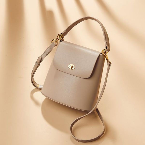 shoulder bags fashion small bucket bag leather women's elegant women luxury female handbags flip crossbody
shoulder bags fashion small bucket bag leather women's elegant women luxury female handbags flip crossbody
