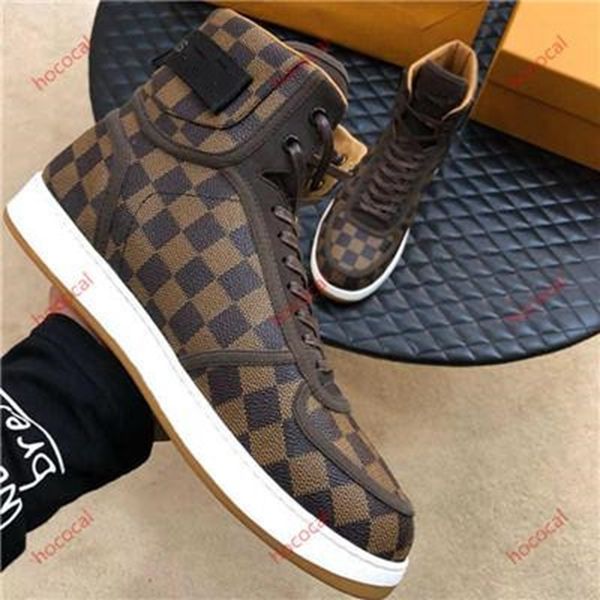 2020 rivoli sneakers iconic damier graphite canvas mens luxury designeshoes casual shoes with printed leather hook and loop strap, Black;red
2020 rivoli sneakers iconic damier graphite canvas mens luxury designeshoes casual shoes with printed leather hook and loop strap, Black;red