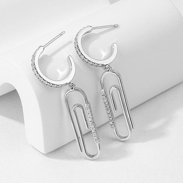 hoop & huggie unique pin design fashion crystal cubic zircon classic charm small hoops earrings for women girls jewelry trendy gift 2021, Golden;silver
hoop & huggie unique pin design fashion crystal cubic zircon classic charm small hoops earrings for women girls jewelry trendy gift 2021, Golden;silver