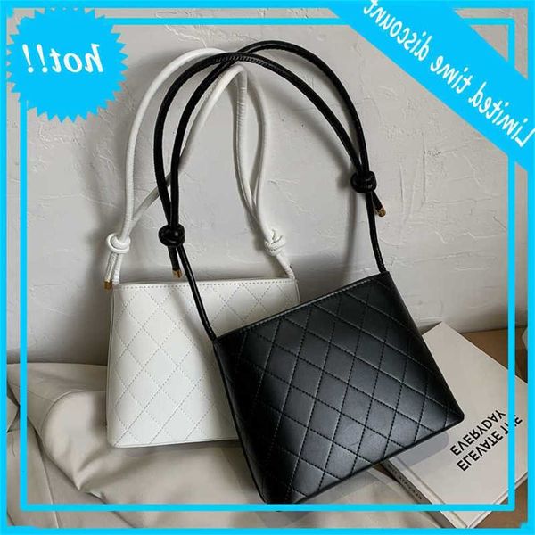 leather women bag fashion women's shoulder handbags solid color bucket tote casual female crossbody bags
leather women bag fashion women's shoulder handbags solid color bucket tote casual female crossbody bags