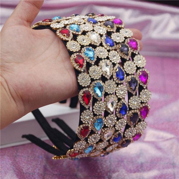 3 designs tiaras crowns fashion gorgeous crystal hairband for girls and women bridal head jewelry prom wedding hair accessories, Golden;silver
3 designs tiaras crowns fashion gorgeous crystal hairband for girls and women bridal head jewelry prom wedding hair accessories, Golden;silver