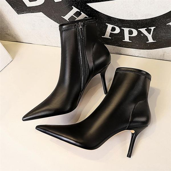 boots 2021 fashion leather women black high heels female pointed toe thin ankle lady casual zipper pumps
boots 2021 fashion leather women black high heels female pointed toe thin ankle lady casual zipper pumps