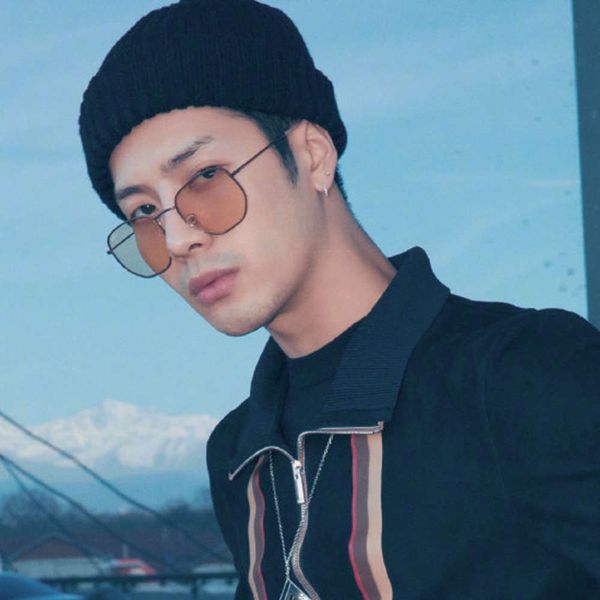 light tan sunglasses men's trendy polarized driving fashion street p box wang jiaer same glasses women's sunglasses, White;black
light tan sunglasses men's trendy polarized driving fashion street p box wang jiaer same glasses women's sunglasses, White;black