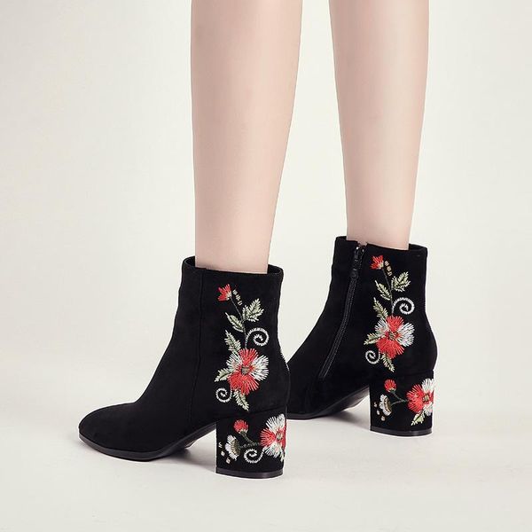 women's booties fashion embroidery warm round head thick with suede embroidery zipper in the tube ankle boots boots, Black
women's booties fashion embroidery warm round head thick with suede embroidery zipper in the tube ankle boots boots, Black