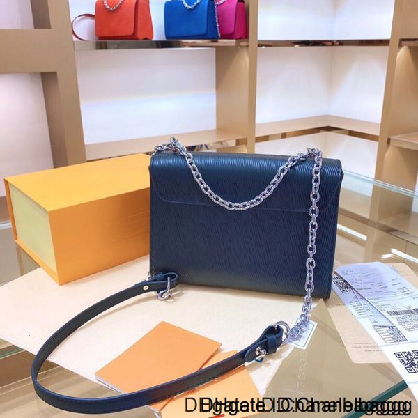 designer luxury handbags purses women shoulder genuine leather with metal water ripple crossbodybag letter handbag bag 002
designer luxury handbags purses women shoulder genuine leather with metal water ripple crossbodybag letter handbag bag 002