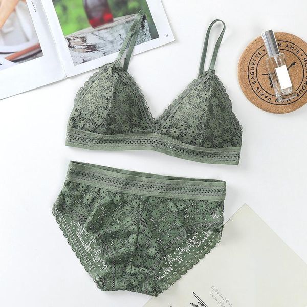bras sets women no steel ring wire bra lace small daisies floral briefs underwear triangle cup set1, Red;black
bras sets women no steel ring wire bra lace small daisies floral briefs underwear triangle cup set1, Red;black