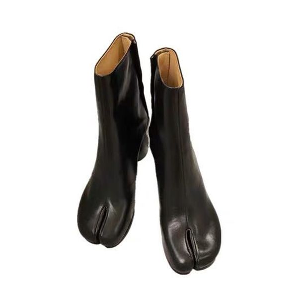 autumn fashion split toe boots women chunky round high heels women leather botas mujer new brand design winter shoes women 201125, Black
autumn fashion split toe boots women chunky round high heels women leather botas mujer new brand design winter shoes women 201125, Black