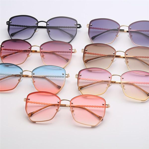 sunglasses female punk rimless women fashion driving ocean piece personality color uv400, White;black
sunglasses female punk rimless women fashion driving ocean piece personality color uv400, White;black