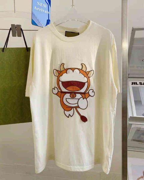 2022 factory wholesale new high version spring and summer fashion ancient robot age reduction cartoon cute embroidery casual beige couple sh, White
2022 factory wholesale new high version spring and summer fashion ancient robot age reduction cartoon cute embroidery casual beige couple sh, White