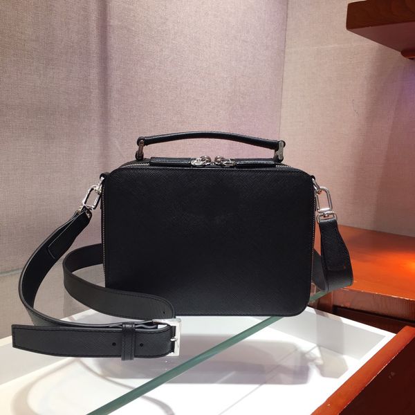 fashion mens shoulder bags famous trip bags postman square bag briefcase crossbody good quality totes bag backpack men tote crossbody bag