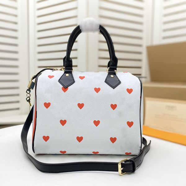 2021 spring and autumn fashion woman luxury shoulder bags women's handbag comfortable model m057466
2021 spring and autumn fashion woman luxury shoulder bags women's handbag comfortable model m057466