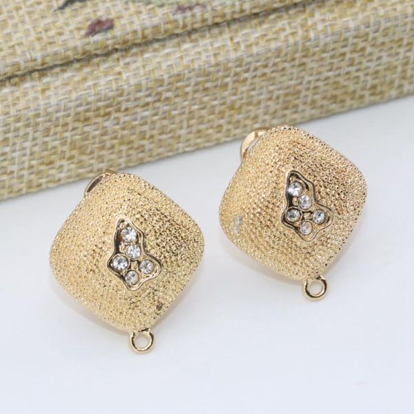 gold-color one pair 18mm stud earrings for women rhinestone crystal gifts jewelry b2831, Golden;silver
gold-color one pair 18mm stud earrings for women rhinestone crystal gifts jewelry b2831, Golden;silver