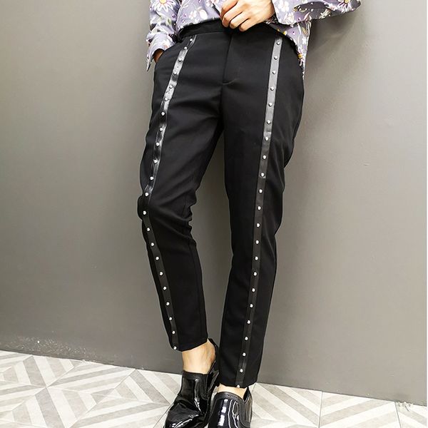 fashion rivet pencil trousers night club singer stage clothing men streetwear hip hop punk gothic casual black harem pants male 201110
fashion rivet pencil trousers night club singer stage clothing men streetwear hip hop punk gothic casual black harem pants male 201110