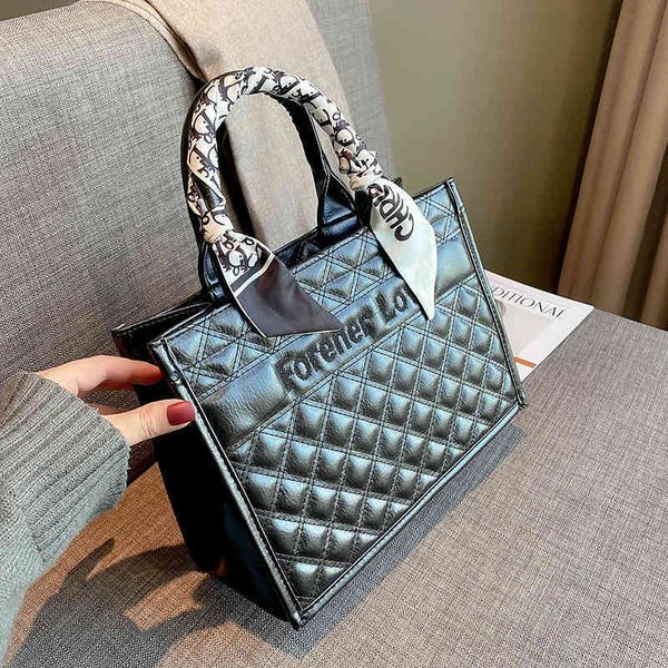 high sense large capacity bag women's autumn and winter atmosphere handbag red versatile tote bag k6f8
high sense large capacity bag women's autumn and winter atmosphere handbag red versatile tote bag k6f8