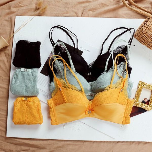 honviey sets lace panties bralette female gathered bras yellow lingerie underwear for wirebrassiere set, Red;black
honviey sets lace panties bralette female gathered bras yellow lingerie underwear for wirebrassiere set, Red;black