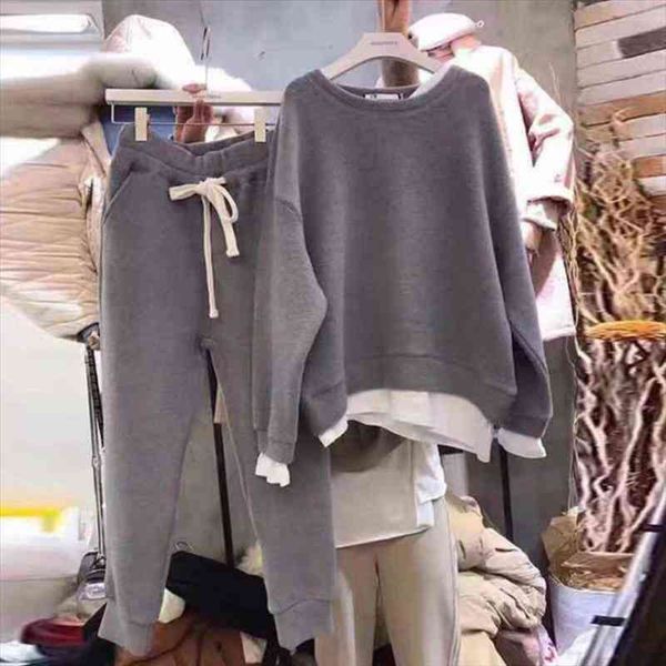 female sporting suit streetwear autumn winter basic women pullover sweatshirts and harem pants womens 2 piece set tracksuits, Black;white
female sporting suit streetwear autumn winter basic women pullover sweatshirts and harem pants womens 2 piece set tracksuits, Black;white