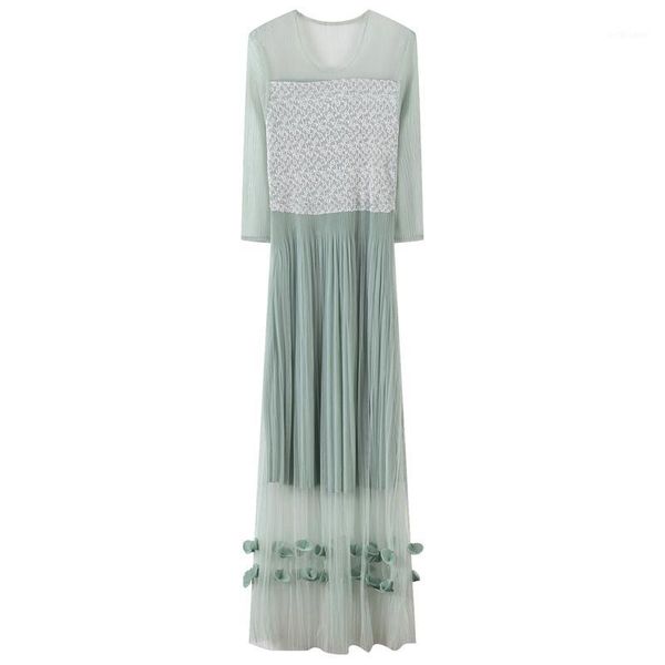 runway casual women flower summer dress embroidery office ladies dresses mesh dress spring chic party vestidos 2020 new1, Black;gray
runway casual women flower summer dress embroidery office ladies dresses mesh dress spring chic party vestidos 2020 new1, Black;gray