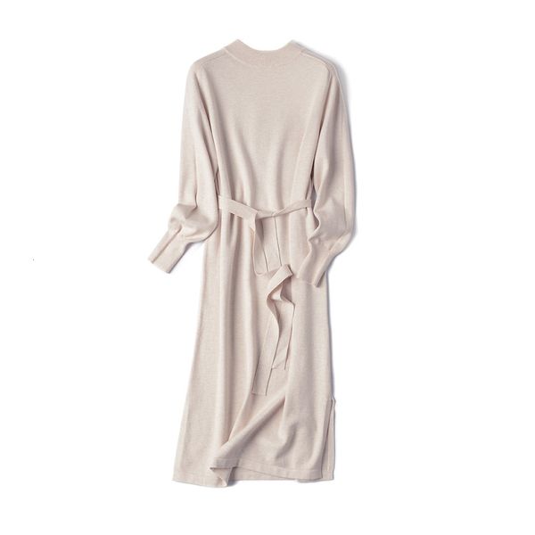 new 2021 chic a-line basic autumn winter sweater women loose elegant female knit midi dress 3rbp, White;black
new 2021 chic a-line basic autumn winter sweater women loose elegant female knit midi dress 3rbp, White;black