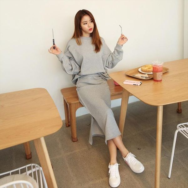 new arrival fashion temperament comfortable soft hoodies vintage skirt wild fresh trend bouncy sweet warm outdoor women sets, Gray 
new arrival fashion temperament comfortable soft hoodies vintage skirt wild fresh trend bouncy sweet warm outdoor women sets, Gray