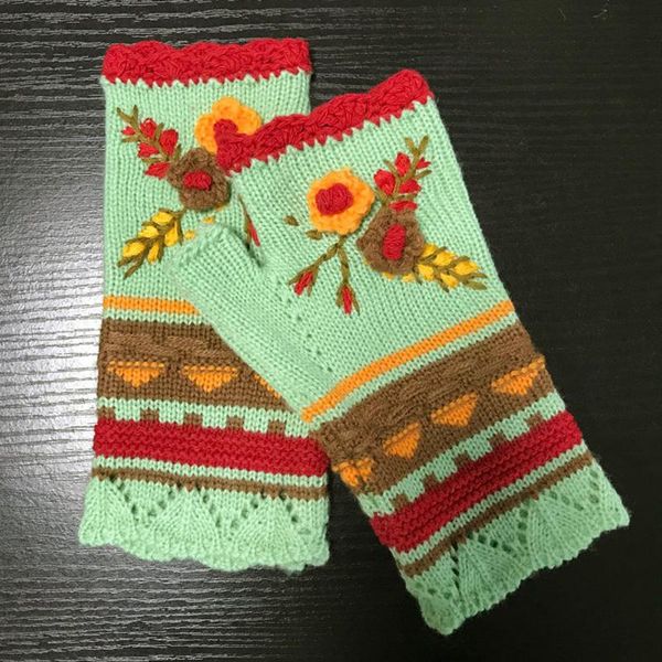 five fingers gloves lace floral women warm hand hook small flower handmade woolen fingerless novedades mas vendidas, Blue;gray
five fingers gloves lace floral women warm hand hook small flower handmade woolen fingerless novedades mas vendidas, Blue;gray