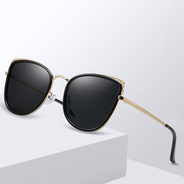 ladies oversized sunglasses fashion gold large frame polarized sun glasses female elegant summer outdoor shades 133, White;black
ladies oversized sunglasses fashion gold large frame polarized sun glasses female elegant summer outdoor shades 133, White;black