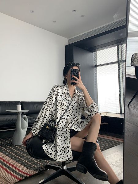 cow printed white oversized long female 2021 vintage street wear designer kpop woman shirt bt66
cow printed white oversized long female 2021 vintage street wear designer kpop woman shirt bt66