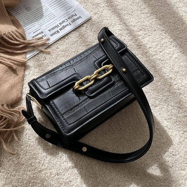 niche design retro handbags 2020 fall/winter new fashion messenger bag versatile shoulder square bag underarm width: 20.5cm
niche design retro handbags 2020 fall/winter new fashion messenger bag versatile shoulder square bag underarm width: 20.5cm