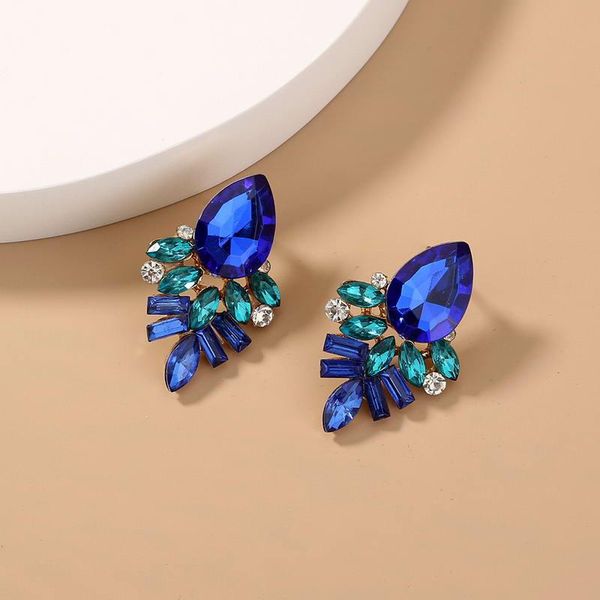 fashionable crystals earrings exaggerated royal blue zircon ear studs for women gift, Golden;silver
fashionable crystals earrings exaggerated royal blue zircon ear studs for women gift, Golden;silver
