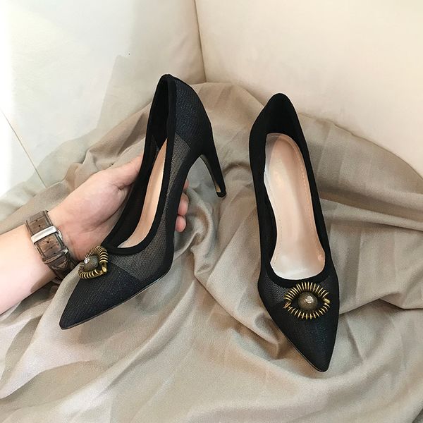 2021 spring new style pointed black lace mesh metal eyes rhinestone stiletto heels women shoes b21t
2021 spring new style pointed black lace mesh metal eyes rhinestone stiletto heels women shoes b21t