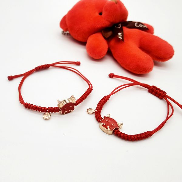 s925 sterling silver 2021 new temperature sensitive color changing cute cow red rope bracelet 
s925 sterling silver 2021 new temperature sensitive color changing cute cow red rope bracelet