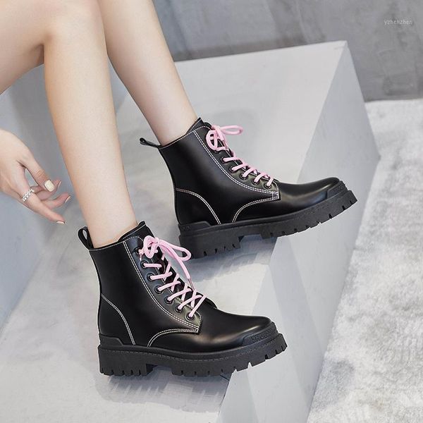2020 winter fashion women's boots lace up and calf round head women's boots black mid heel square heel pu shoes1
2020 winter fashion women's boots lace up and calf round head women's boots black mid heel square heel pu shoes1