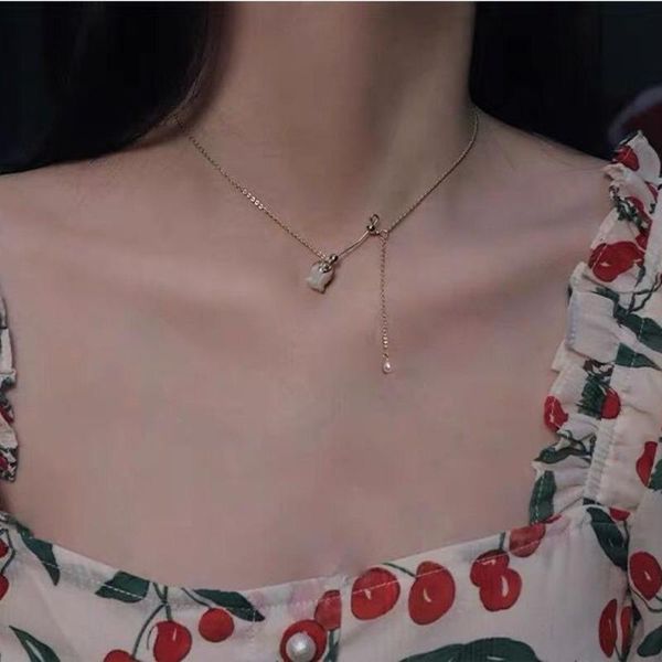 chokers 2021 kpop baroque white rose flower pendant chain necklace for wedding women aesthetic jewelry, Golden;silver
chokers 2021 kpop baroque white rose flower pendant chain necklace for wedding women aesthetic jewelry, Golden;silver