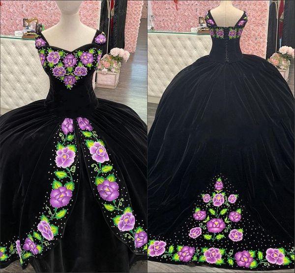 2021 black charro quinceanera dresses sweet 16 dress vintage green and lavender flower embroidered sweetheart lace-up ball gowns plus size, Blue;red
2021 black charro quinceanera dresses sweet 16 dress vintage green and lavender flower embroidered sweetheart lace-up ball gowns plus size, Blue;red