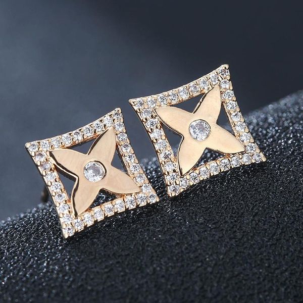 stud selling european and american simple temperament ladies sweet square flower zircon copper earrings explosion, Golden;silver
stud selling european and american simple temperament ladies sweet square flower zircon copper earrings explosion, Golden;silver
