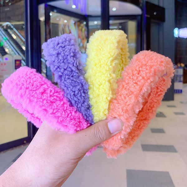 fashion teddy style thick fur headband retro hair bands for women sweet candy color headbands cashmere wide hair hoop hair accessorie, Silver
fashion teddy style thick fur headband retro hair bands for women sweet candy color headbands cashmere wide hair hoop hair accessorie, Silver
