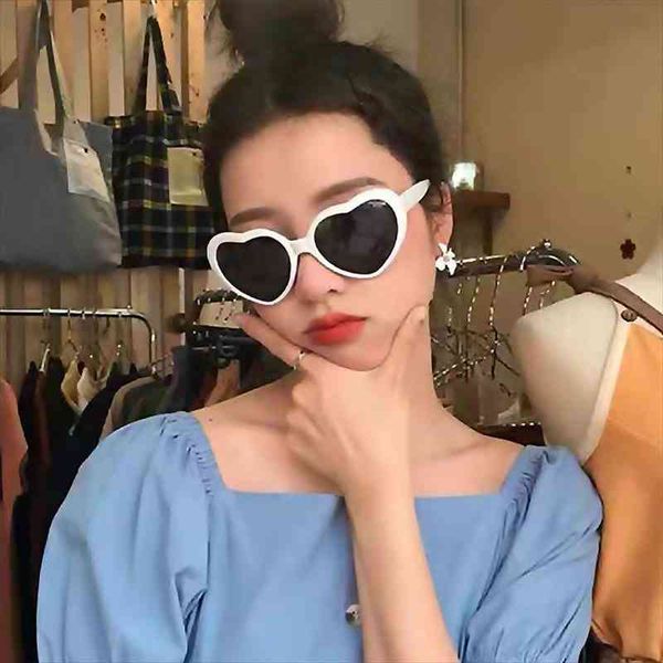 peach heart sunglasses love sunglasses european and american trend frameless conjoined dazzling color glasses, White;black
peach heart sunglasses love sunglasses european and american trend frameless conjoined dazzling color glasses, White;black