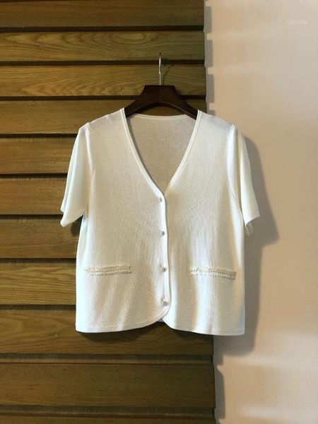2020 new ladies fashion short sleeve casual solid color pearl buckle v-neck 07131, White
2020 new ladies fashion short sleeve casual solid color pearl buckle v-neck 07131, White