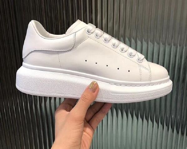 2021 suedue leather platform italy fashion shoes height increase women men sneakers casual shoes solid colors men womens sneakers, Black
2021 suedue leather platform italy fashion shoes height increase women men sneakers casual shoes solid colors men womens sneakers, Black