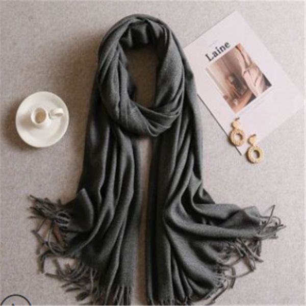 2021fashionable sells female scarf shawl war25 luxurious female autumn winter scarf is the good collocation of air conditioning room, Blue;gray
2021fashionable sells female scarf shawl war25 luxurious female autumn winter scarf is the good collocation of air conditioning room, Blue;gray