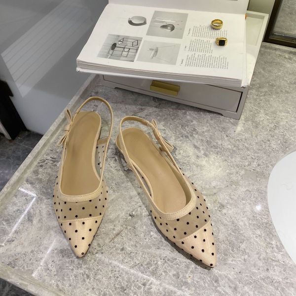 2021 new summer fairy wind polka dot malha fashion sandals pointed mouth shave all-game jump shoes low 8lra, Black
2021 new summer fairy wind polka dot malha fashion sandals pointed mouth shave all-game jump shoes low 8lra, Black