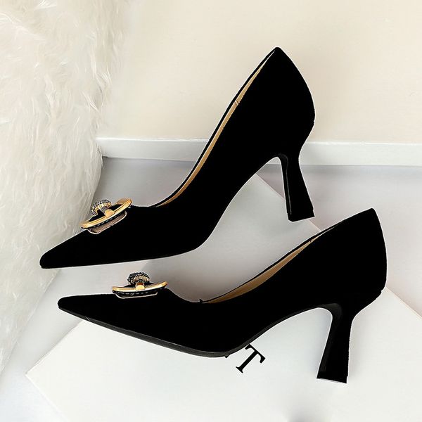 women elegant 7.5cm high heels plus size 43 lady nude office low heels pumps escarpins glitter crystal party fashion shoesmultifunction, Black
women elegant 7.5cm high heels plus size 43 lady nude office low heels pumps escarpins glitter crystal party fashion shoesmultifunction, Black