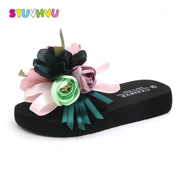 2020 new children slippers flower girls sandals summer beach shoes kids slippers platform flip flops non-slip home flat1, Black;grey
2020 new children slippers flower girls sandals summer beach shoes kids slippers platform flip flops non-slip home flat1, Black;grey