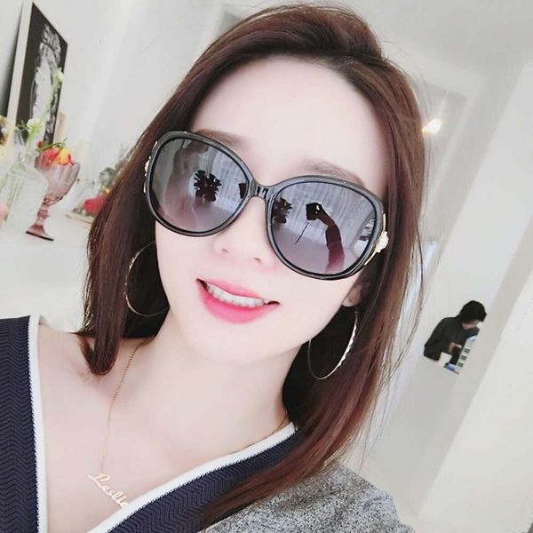 new 2019 sunglasses polarizing sunglasses women's women's round face big frame anti ultraviolet driving glasses myopia, White;black
new 2019 sunglasses polarizing sunglasses women's women's round face big frame anti ultraviolet driving glasses myopia, White;black