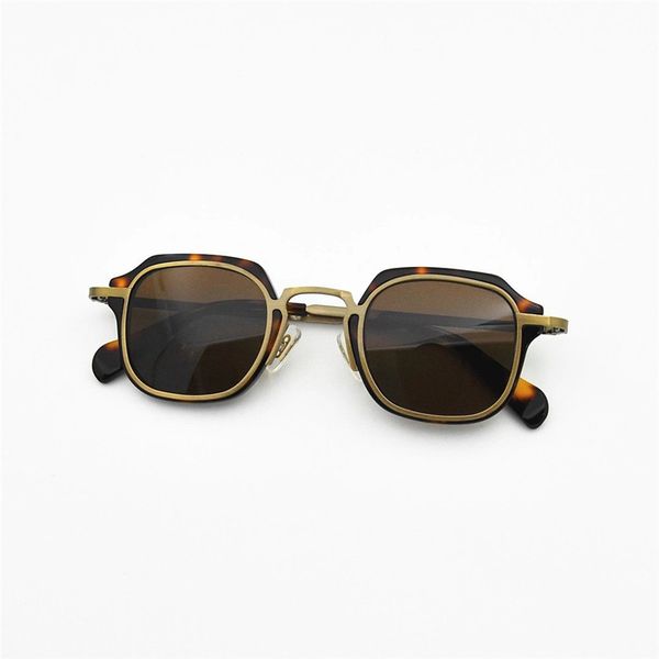 228s sunglasses round for fashion pawpaw plate metal combination trend avant-garde style uv400 lens sunglasses, White;black
228s sunglasses round for fashion pawpaw plate metal combination trend avant-garde style uv400 lens sunglasses, White;black