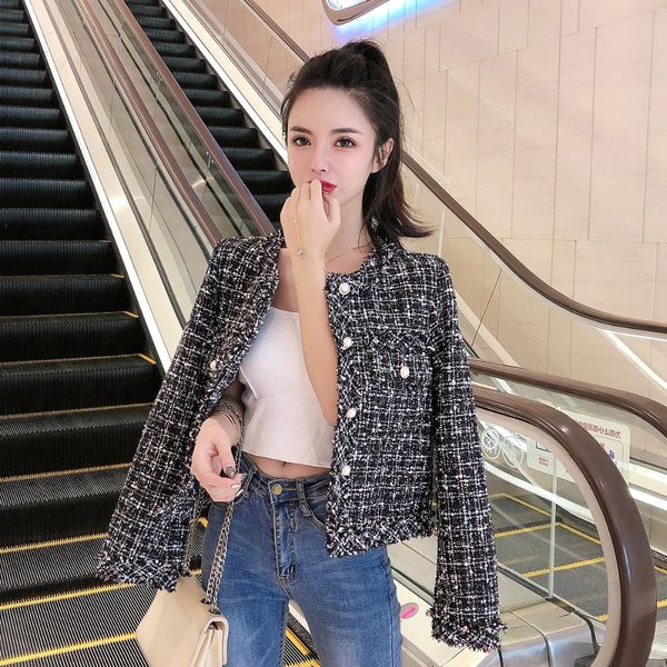 2021 white and black a line autumn winter spring small fragrance women plaid tweed jacket coat women korean short chic cardigan outwear, Black;brown
2021 white and black a line autumn winter spring small fragrance women plaid tweed jacket coat women korean short chic cardigan outwear, Black;brown