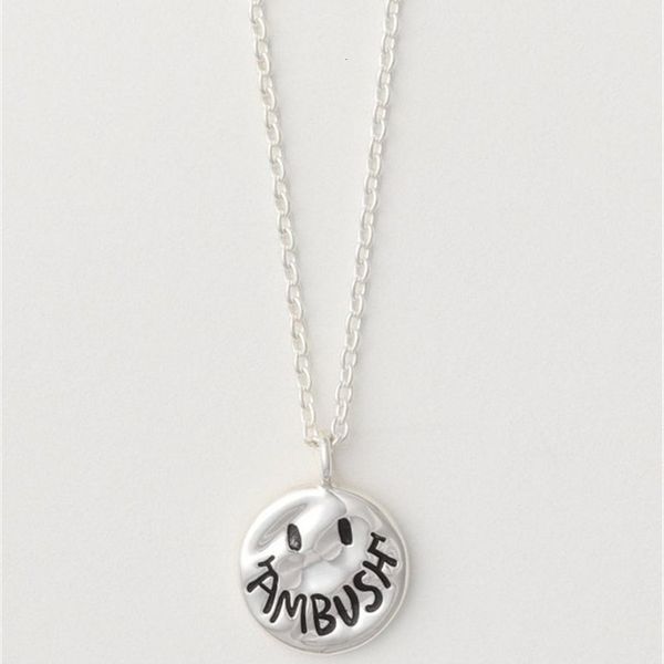 2021 new ambush round pendant necklace men women original gift box and cloth bag accessories jewelry 2lrr, Bronze;silver
2021 new ambush round pendant necklace men women original gift box and cloth bag accessories jewelry 2lrr, Bronze;silver