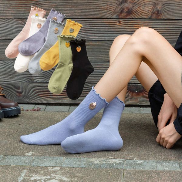 autumn winter fungus edge female strawberry cotton women's middle tube and student socks, Black;white
autumn winter fungus edge female strawberry cotton women's middle tube and student socks, Black;white