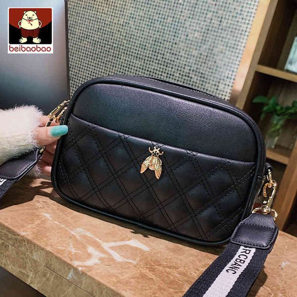 2022 factory wholesale north fashion messenger women's ins foreign style lingge single shoulder bag small square bag fashion
2022 factory wholesale north fashion messenger women's ins foreign style lingge single shoulder bag small square bag fashion