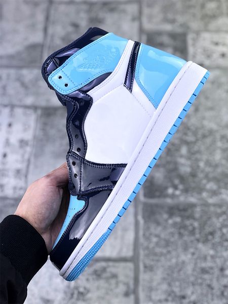 2021 jumpman 1 i og mid patent leather unc blue men women basketball shoes 1s mens trainers designer sports sneakers chaussures, White;red
2021 jumpman 1 i og mid patent leather unc blue men women basketball shoes 1s mens trainers designer sports sneakers chaussures, White;red